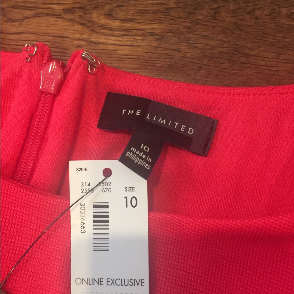 The limited nwt pinkish red hue